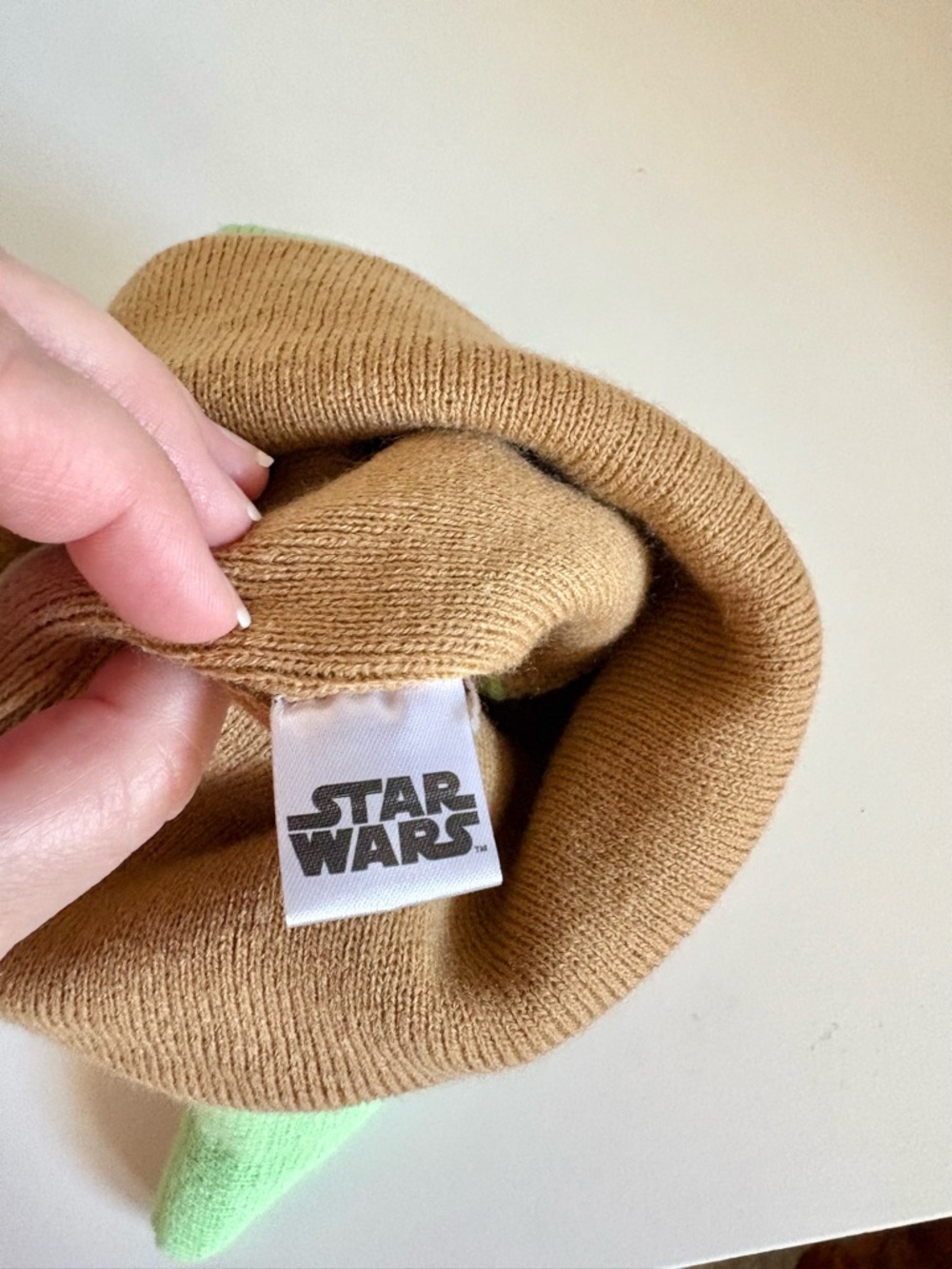 Star Wars Mandalorian Baby Yoda Beanie - Picture 4 of 4